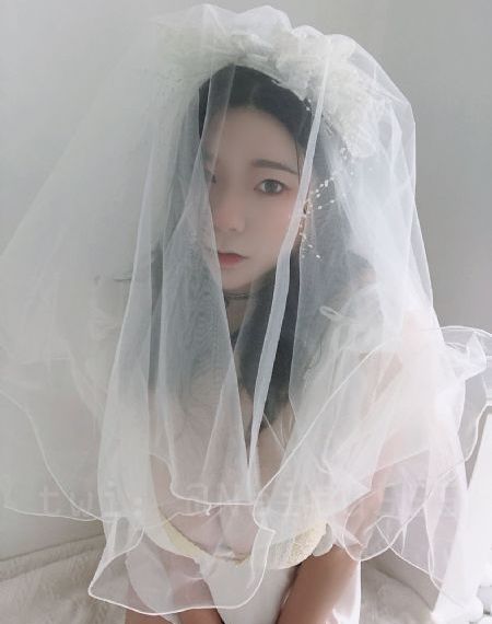 欧美女生性感唯美图片_超清免费观看