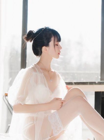 欧美九分裤短靴街拍_在线播放高清