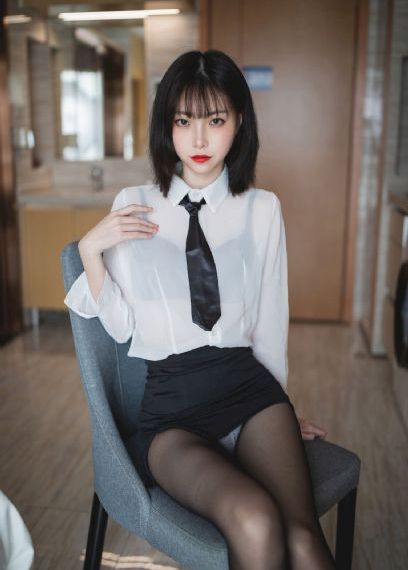 欧美肥熟的在线_720免费高清观看