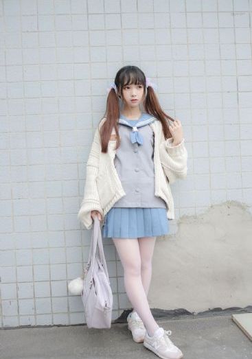 国产大牌品牌衣服_1080全集免费播放
