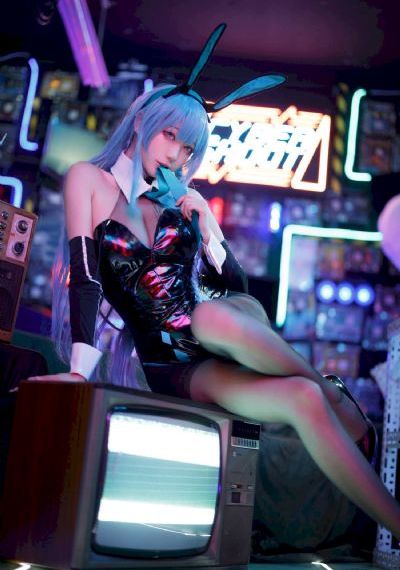 日韩美女艺术图片_4K电影完整版