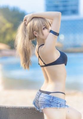 欧美性感妇女_BD国语免费观看