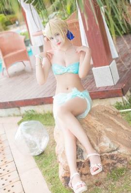 欧美女性黄色衣服_4K高清视频观看